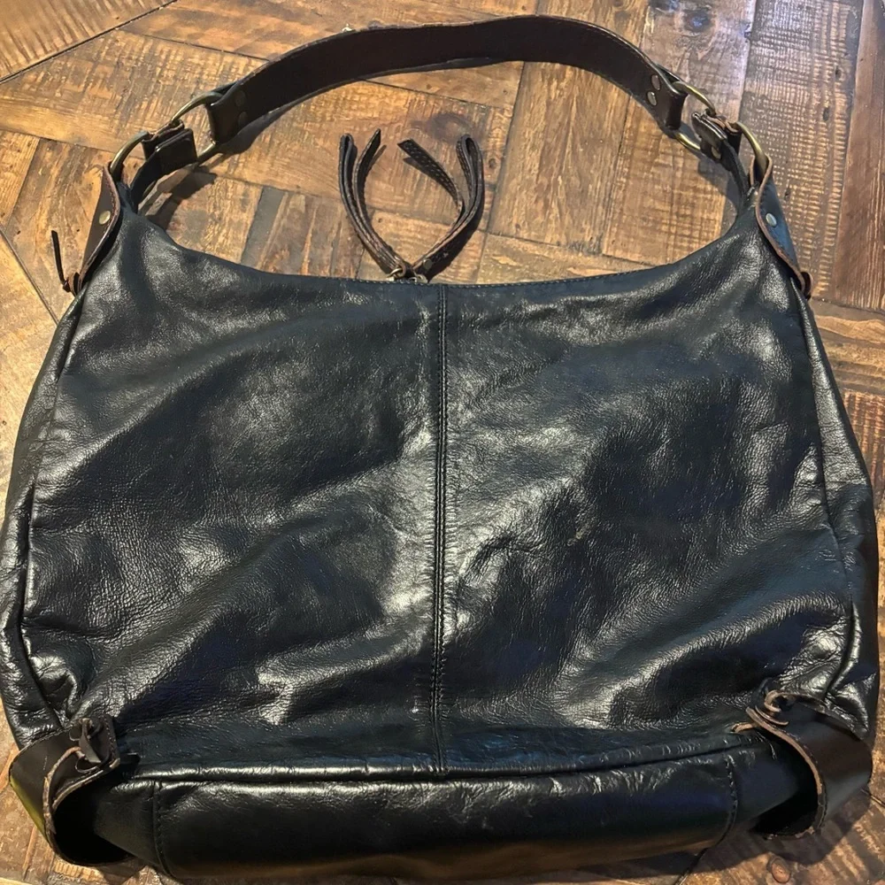 Hype Black Leather Hobo Bag with Vintage Finish